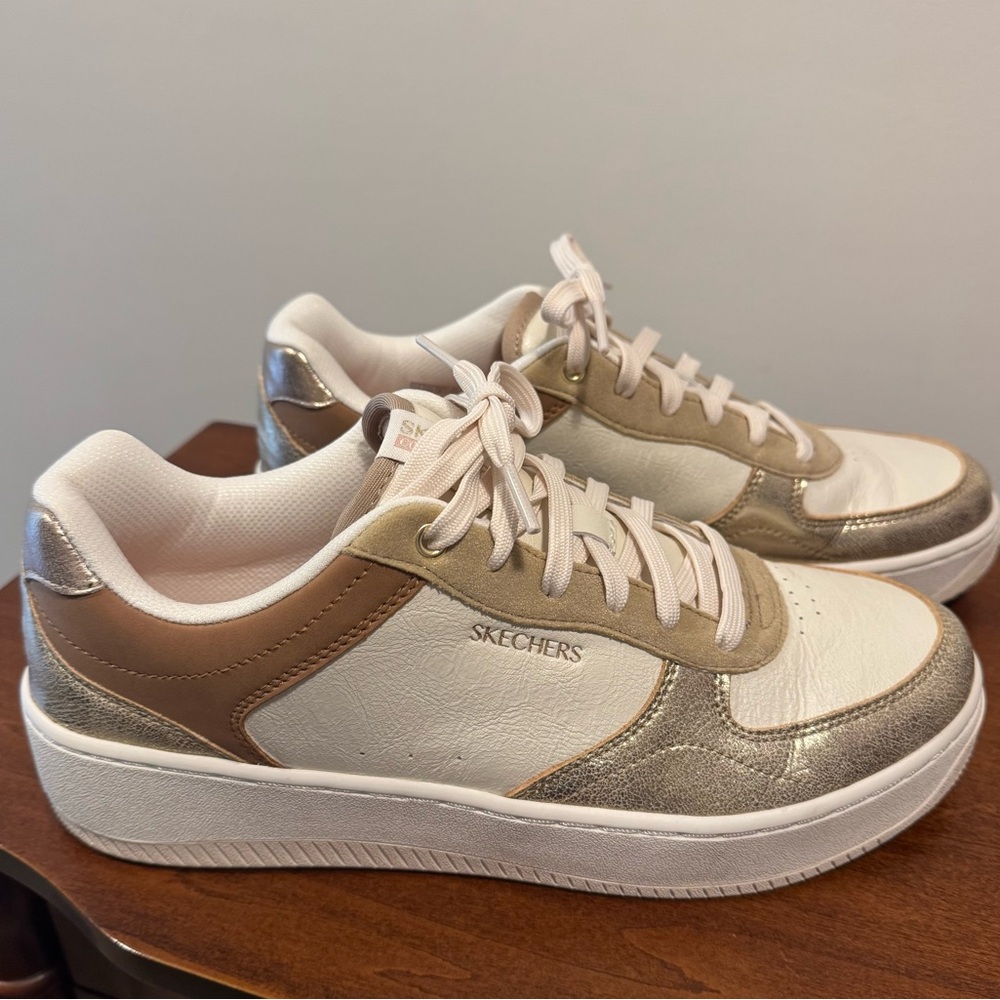 Sketchers court and classic sneakers - only worn once!!